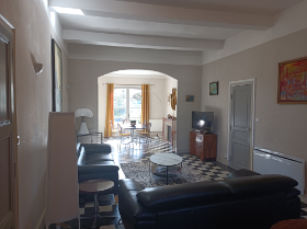 Salong towards dining room